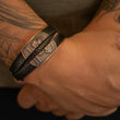 Laden Sie das Bild in den Galerie-Viewer, Skull Armband Leder kupferfarben
